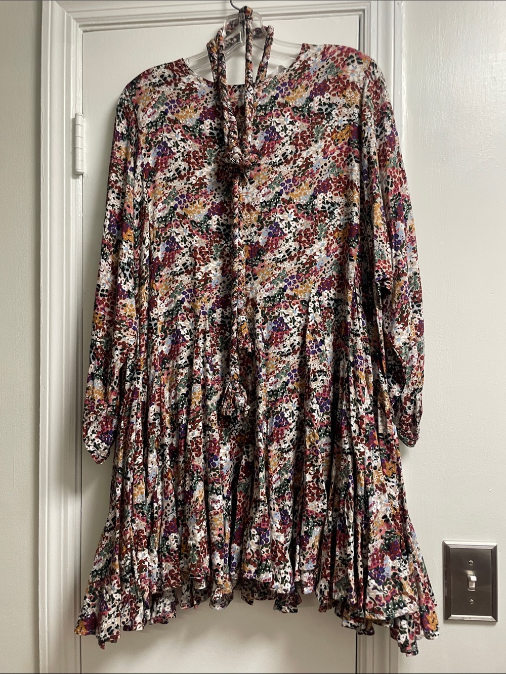 Storia Multicolor Floral Long-Sleeve Tiered Dress